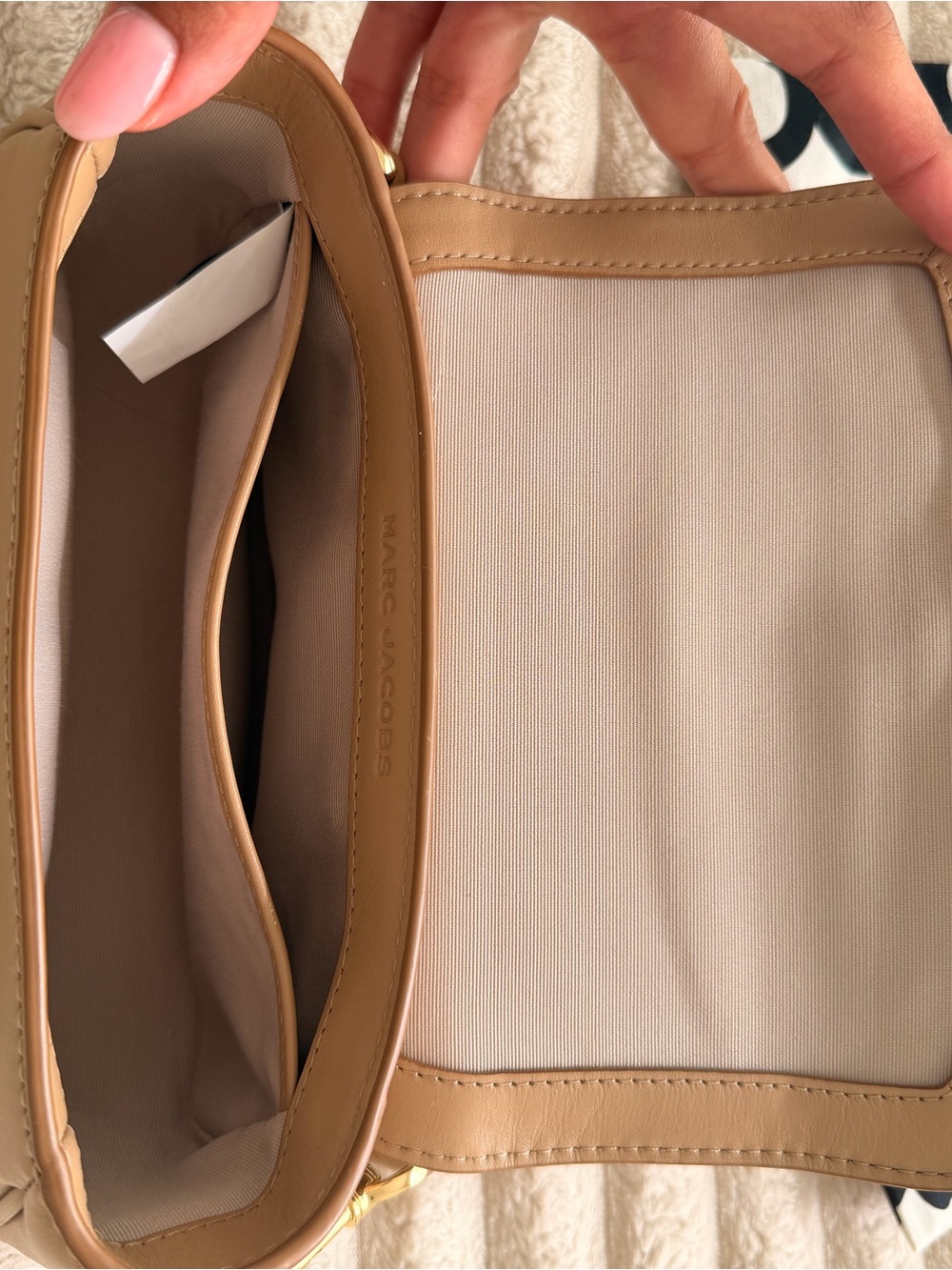 Marc Jacobs Tan Leather Chain-Strap Crossbody Bag - Picture 7 of 7